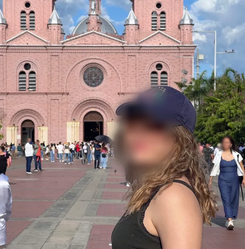 Amelie, 25