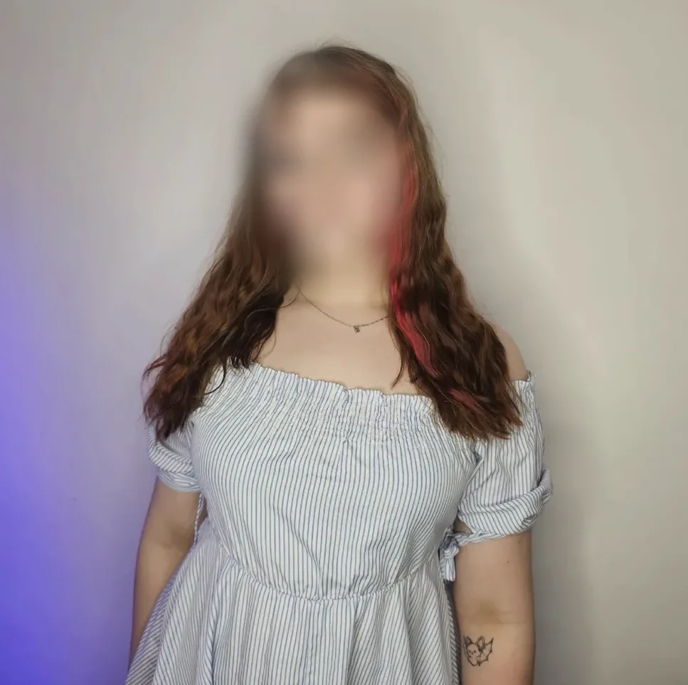 Hanna, 21